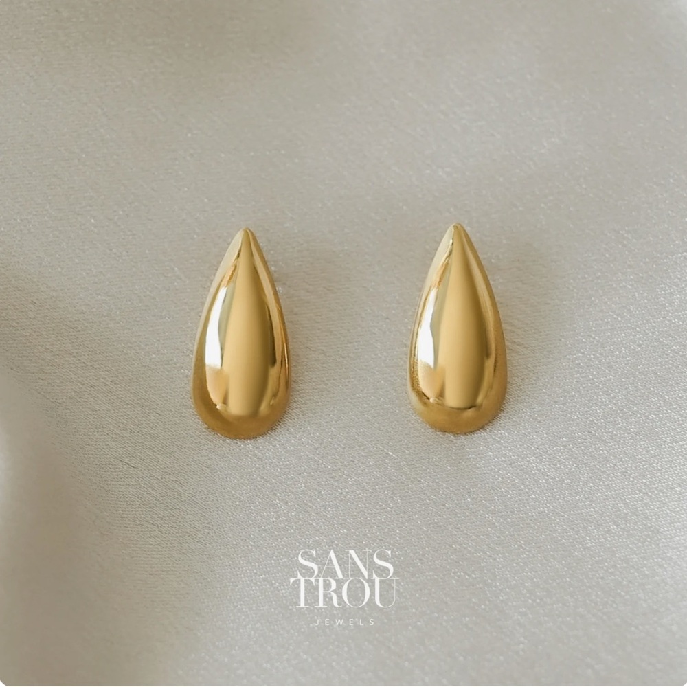 SANS TROU JEWELS | Safia Teardrop Clip-On Earrings